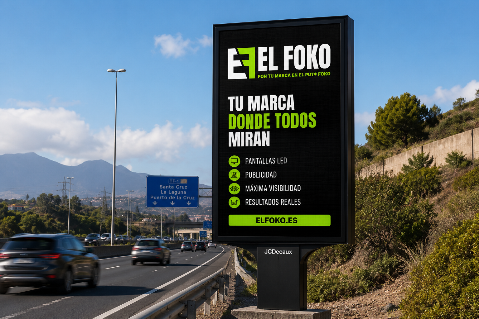 Totem digital ElFoko en la autovía TF-1